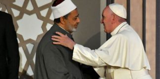 Visita di Papa Francesco negli Emirati Arabi, note e riflessioni papa francesco sheikh ahmed al tayeb