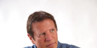 “Solo un bacio”, alla scoperta del nuovo singolo di Sandro Giacobbe Sandro Giacobbe