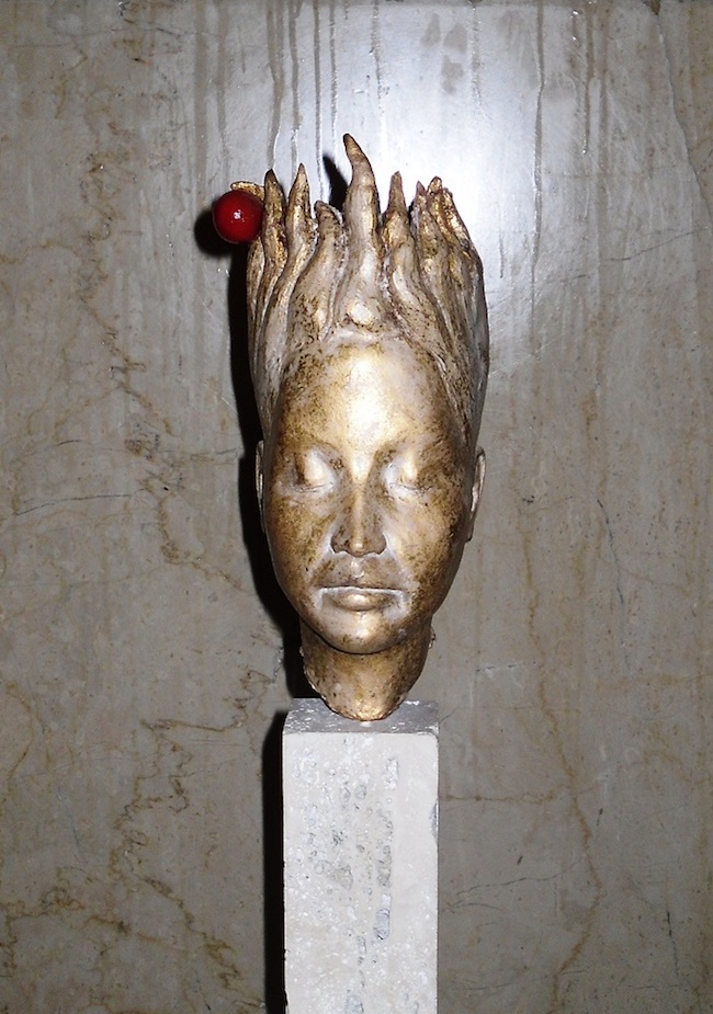 Isabè, 2006,  terracotta patinata a foglia d'oro, h 24cm, collezione privata.