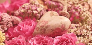 Festa della mamma, qual è il regalo più bello rose fiori