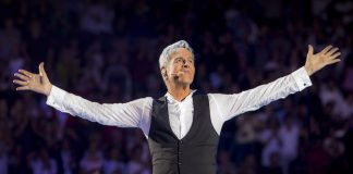 Baglioni premiato al Seat Music Awards 2019 Claudio Baglioni
