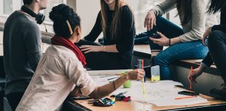 6 mesi di sgravio al 100% dei contributi per i neoassunti e 3-4 mesi di decontribuzione piena per i dipendenti al rientro dalla cig studenti lavoro