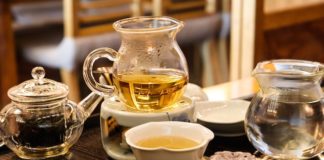 Combattere la calura di stagione, dieci consigli dagli esperti tisane