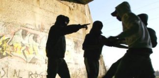 Oltre 4 ragazzi su 10 hanno dichiarato di aver subìto atti di bullismo