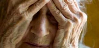 Anziano picchiato in una casa alloggio a Palermo