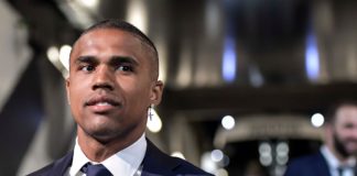 Juventus, Douglas Costa: “Spero che la Serie A riparta presto”