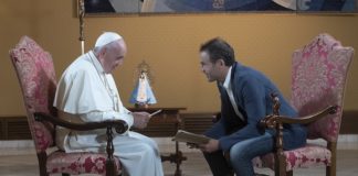 ‘Io credo’, Papa Francesco su Tv2000 conclude la trilogia sulla preghiera Papa Francesco e don Marco Pozza (credit ©VaticanMedia)