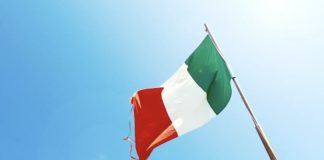 Una poesia dedicata alla nostra patria e agli italiani bandiera italia