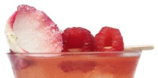 “Flower Power”, un cocktail per la Festa della Donna: ecco la ricetta flower power sanbitter