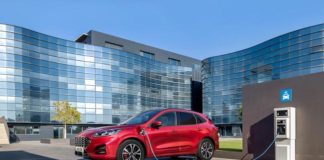 Nuova Ford Kuga Hybrid: ecco le versioni e caratteristiche ford kuga