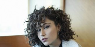 Camice Bianco, il brano di Giulia Molino dedicato agli eroi della sanità giulia molino foto