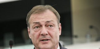 Vicenda Iveco, Lancini: “ennesimo schiaffo alla produzione italiana” EP plenary session - Emission performance standards for new passenger cars and for new light commercial vehicles