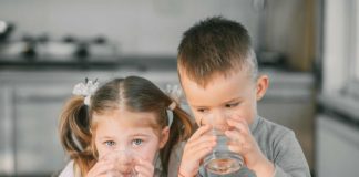 Corretta idratazione dei bambini, consigli degli esperti idratazione bambini