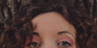 “Tra le strade della mia città”, il nuovo singolo di Helle helle