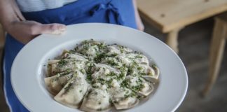 Schlutzkrapfen o ravioli di ricotta e spinaci: ricetta