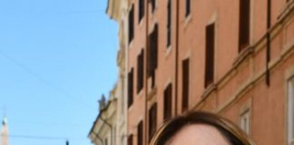 Meloni: “L’Italia urla la sua disperazione, ma l’Esecutivo è sordo”