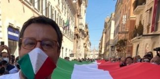 2 giugno, tanti in piazza per la manifestazione del centrodestra