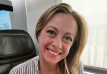 Meloni: “Da quando siamo al governo meno tasse su lavoro e famiglie”