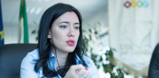 Azzolina contro Salvini: “Vorrei che la smettesse di soffiare sul fuoco della protesta”