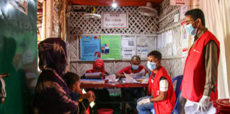 Save the Children, più di 100mila bambini nati nei campi profughi in Bangladesh e Myanmar save the childern
