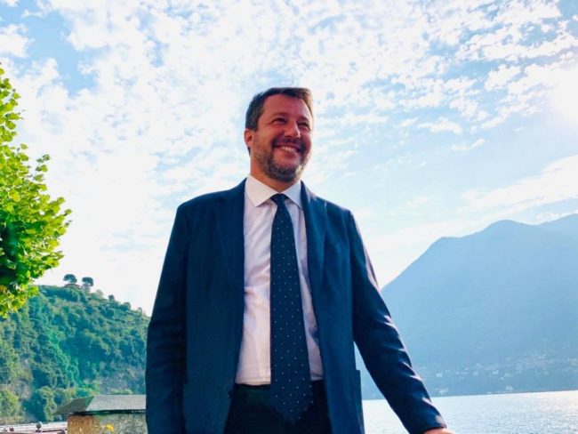 Liguria, Salvini a Genova per la posa del primo cassone della diga foranea