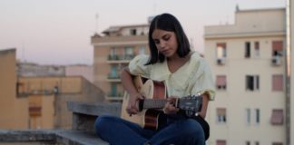 “Stanotte” è il secondo singolo della giovane cantautrice Amarena