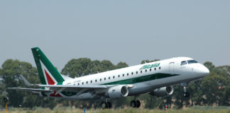 Alitalia: entro il 4 ottobre offerte vincolanti per il brand, base d’asta di 290 milioni