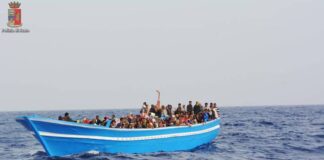 L’effetto Covid dimezza i rimpatri dei migranti, 3.585 nel 2020