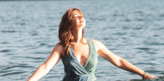 Mosaico, il videoclip del nuovo brano di Chiara Raggi chiara raggi