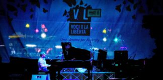 Parte “Voci per la libertà – Una canzone per Amnesty” 2021 con Rai Radio 1 media partner