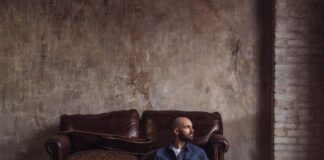 “Paris or Rome” è il primo progetto solista di Alex Uhlmann alex uhlmann