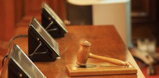 Condannato a 6 anni e 6 mesi l’ex presidente della Banca Popolare di Vicenza matterello giudice