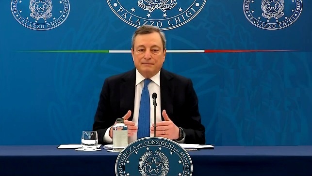Green pass e accesso a servizi e attività, Draghi firma il Dpcm