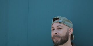 “Complesso di inferiorità” è il tuo nuovo singolo di Feyra feyra