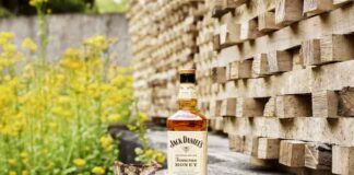 World Bee Day, nasce il Tennessee Honey da Jack Daniel’s tennessee honey