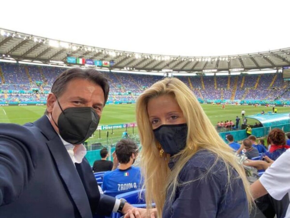 Conte si complimenta con la nazionale italiana: 