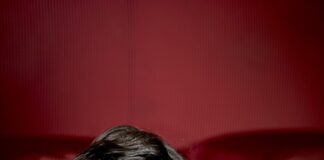 “Ad alta voce” racconta un anno di cultura dal vivo e in streaming: evento finale a Bologna con Finocchiaro, Samuel e Parrella
