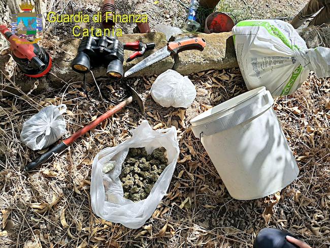 foto attrezzi binocolo