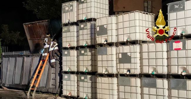 genoa incendio container