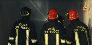 Agrigento, incendio in abitazione del palazzo Standa: l’intervento dei VdF vigili del fuoco