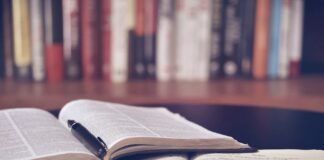 Ritorno a scuola, una corretta idratazione per migliorare la concentrazione libri studio