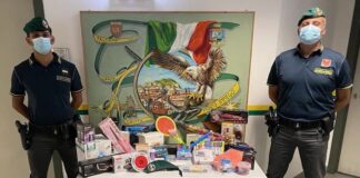 GdF Palermo, sequestrati oltre 400 capi contraffatti merce sequestrata palermo