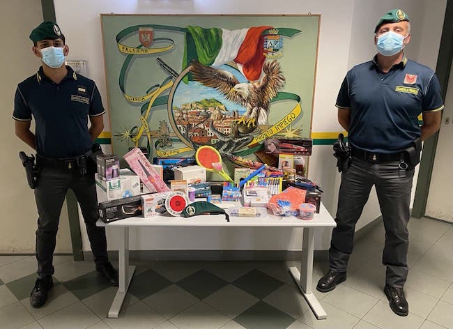 merce sequestrata palermo