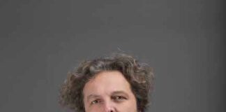 “Stand up Rock”, il nuovo spettacolo di Antonio Ornano a Milano ornano