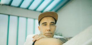 “Galleggianti” è il nuovo singolo di Sesto: “Siamo tutti sulla stessa barca” sesto