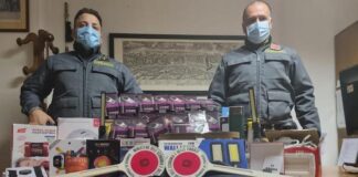 GdF Rovigo, sequestrate 16 tonnellate di apparecchiature elettriche merce sequestrata rovigo