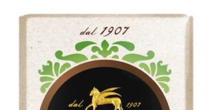 Tavolette al cioccolato con mandorle e nocciole da Perugina 1907 tavolette perugina