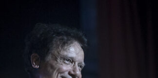 Teatro di Varese, calendario della stagione teatrale 2021/2022 massimo ranieri scena