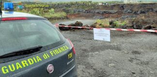 Randazzo, sequestrata un’area estrattiva abusiva di roccia lavica 29-12-2021 foto cava