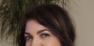 “Occhi di gatto” è stato certificato oro: la gioia di Cristina D’Avena